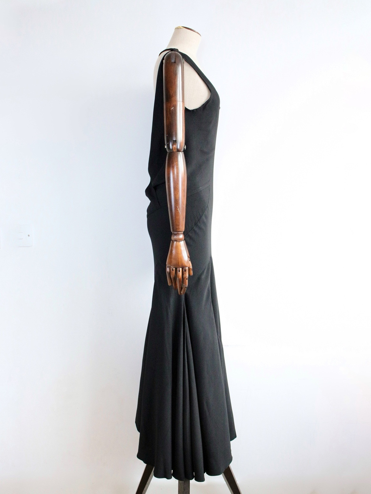John Galliano Autumn/Winter 1988 ‘Hairclips’ Runway Black Bias Cut Crêpe Gown