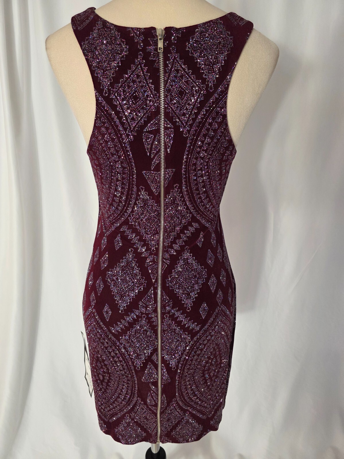 Speech Less burgundy silver gliders women dress size 9 D282