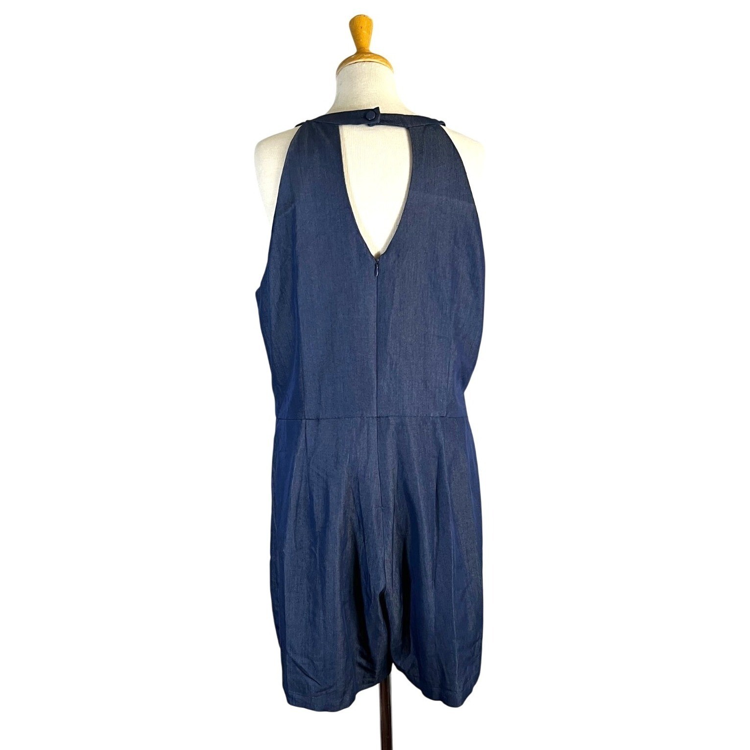 New York + Company Romper Skort Halter Denim Women’s XL Blue Keyhole Shorts