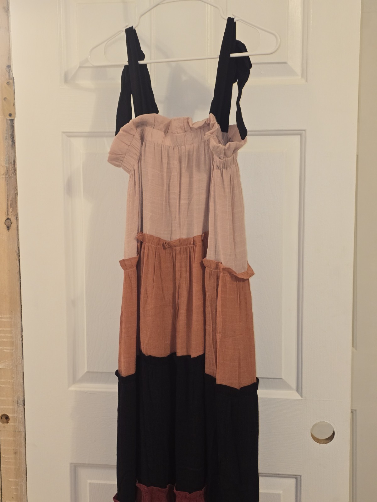 NWT BLU PEPPER Colorblock Tiered Maxi Dress Large Pink Orange Black Red