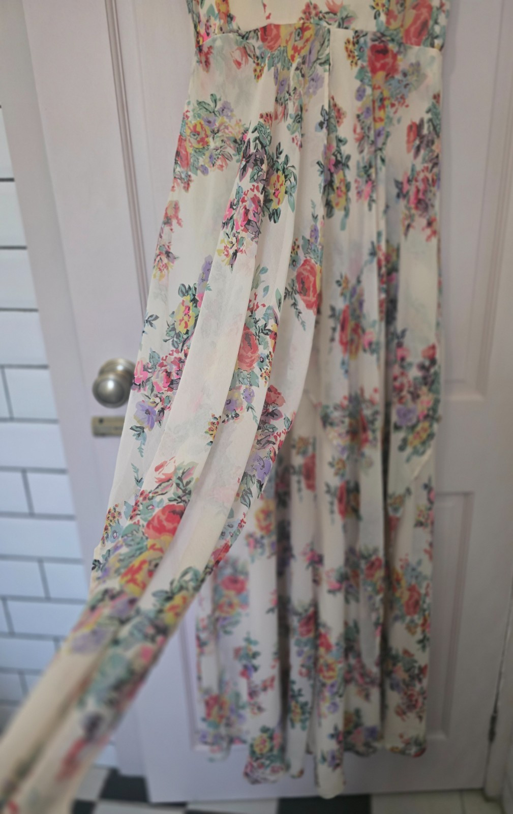 Gorgeous ASOS Floaty Tiered Ruffle Cream Floral Maxi Dress EU 38 UK 10 Worn Once