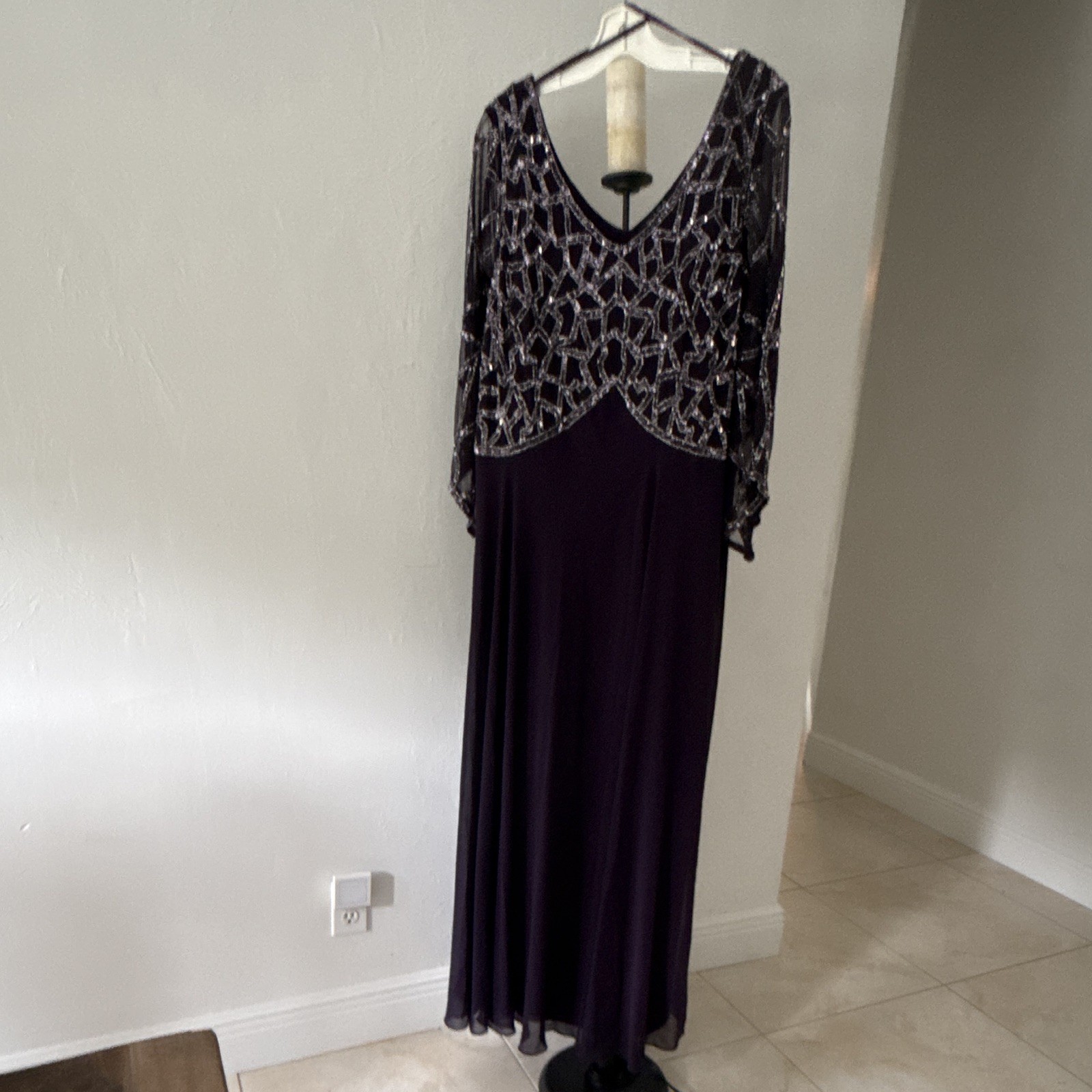 JKara Women’s 22W Purple Beaded Sequin Mesh V-Neck 3/4 Sleeve Long Gown