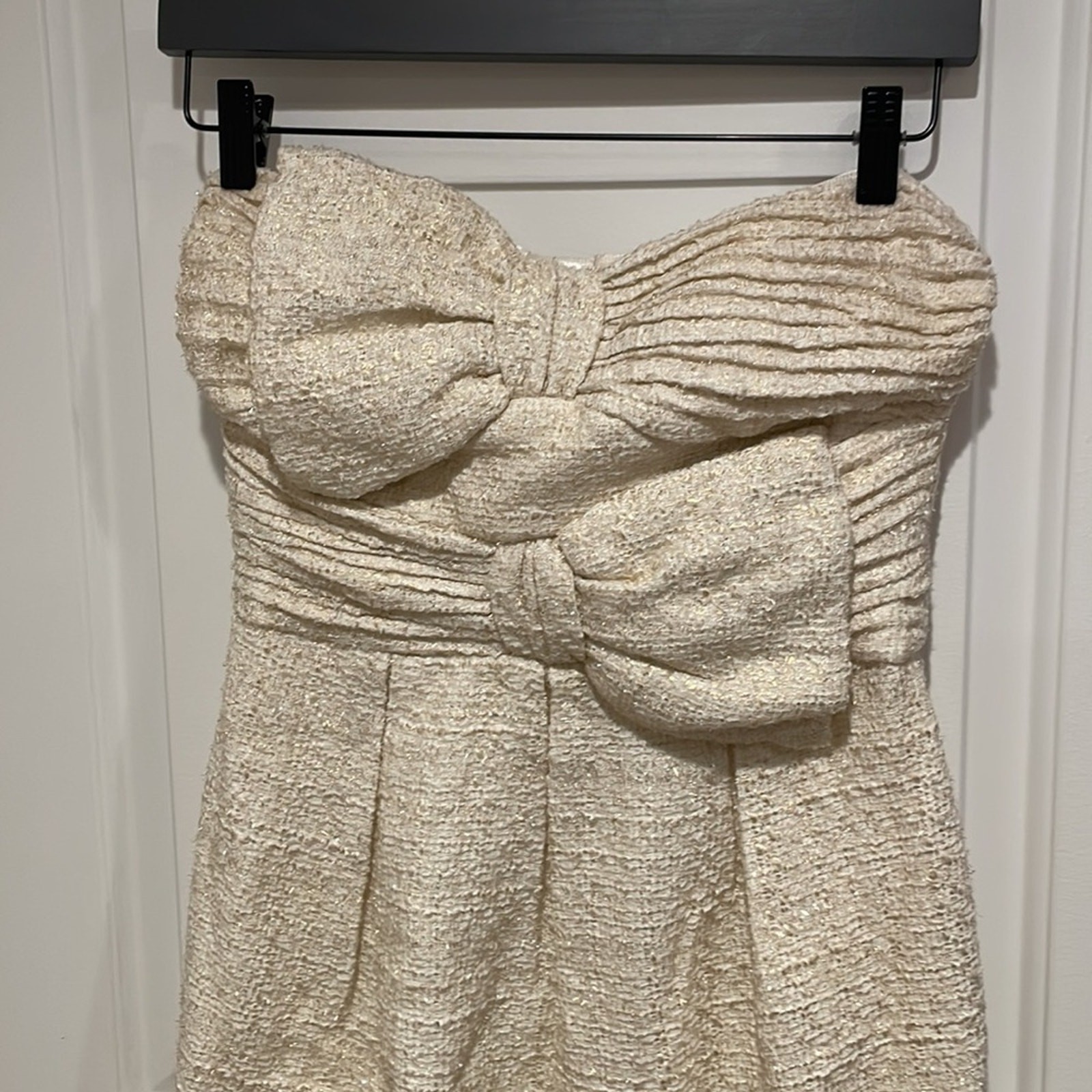 A. drea cream metallic bow strapless dress Medium