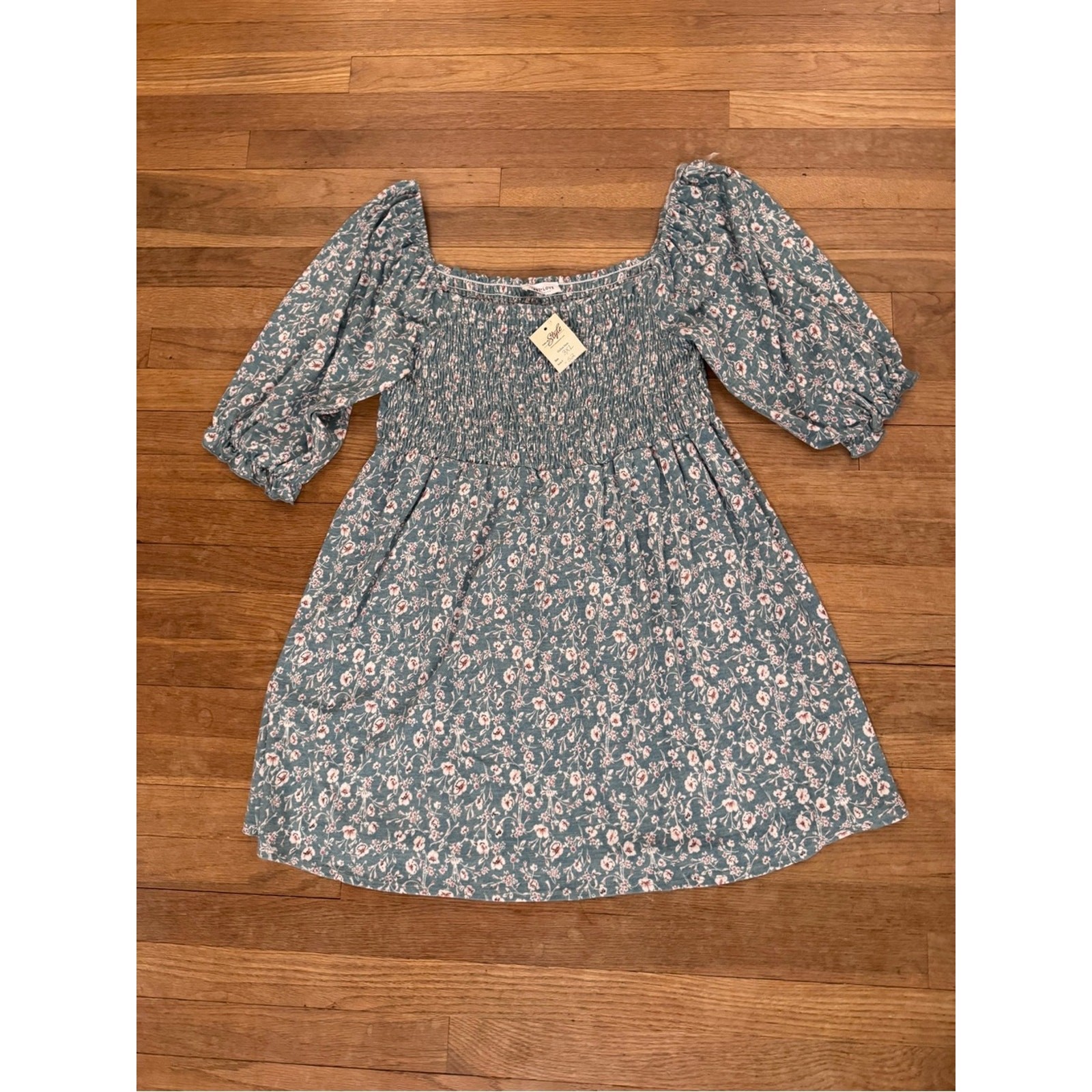 NWT First Love by Lovelyn Women’s Blue Floral Mini Dress – Size 3X b19