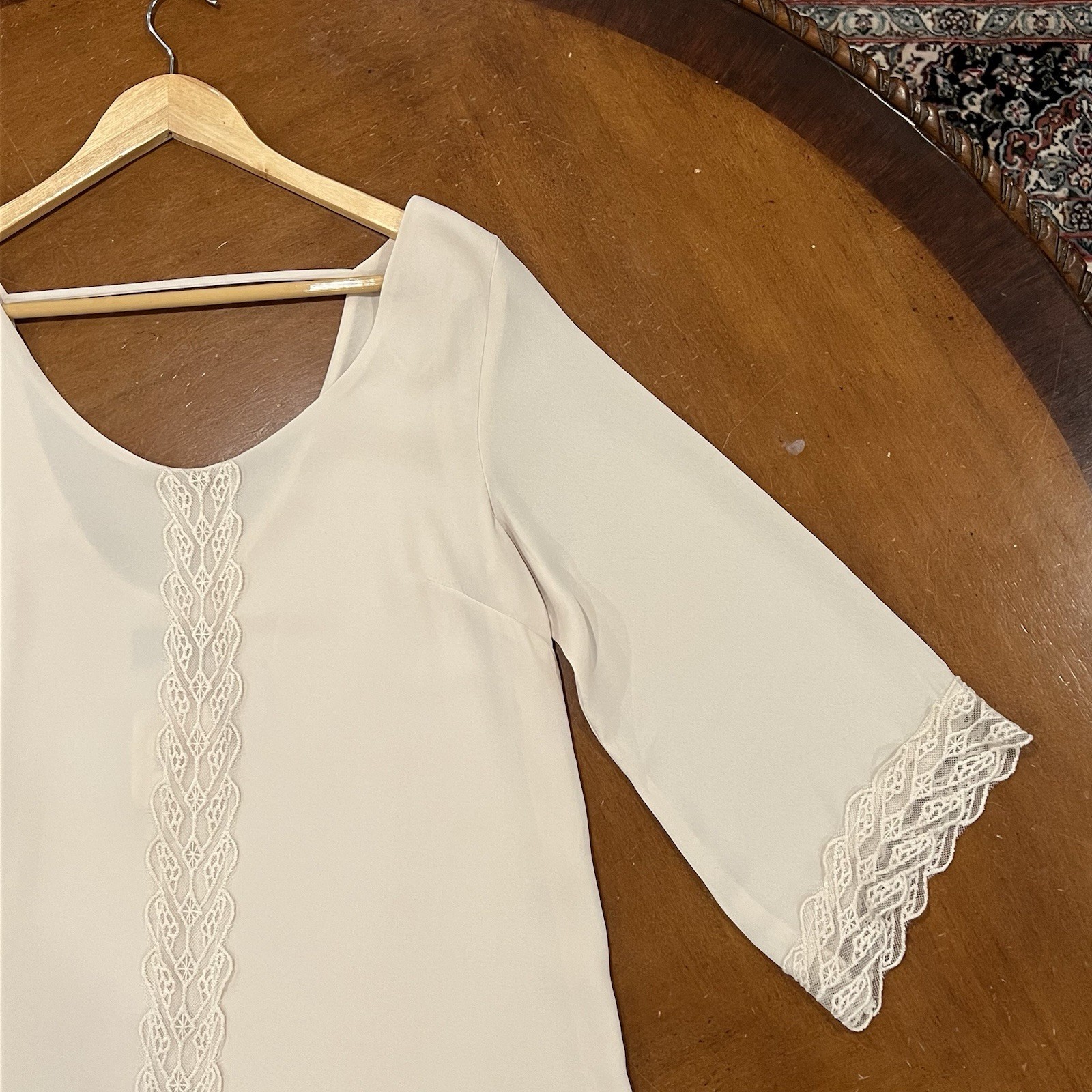 NWT ASTR Lace Shift Mini Dress Ivory Medium Boho 3/4 Sleeve Scoopneck
