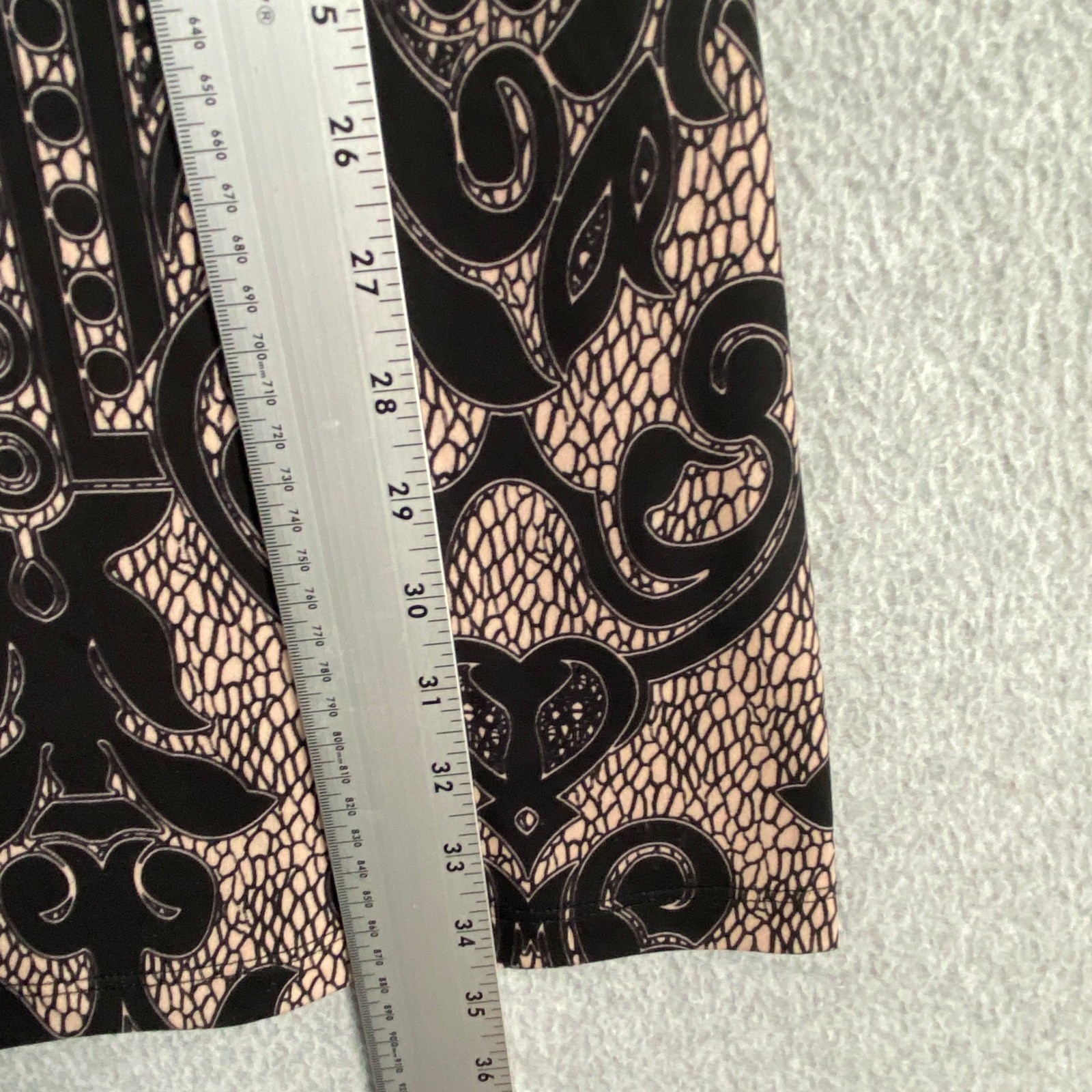 LBisse Sheath Dress Womens Medium Tan Black Scroll Print 3/4 Sleeve Stretch