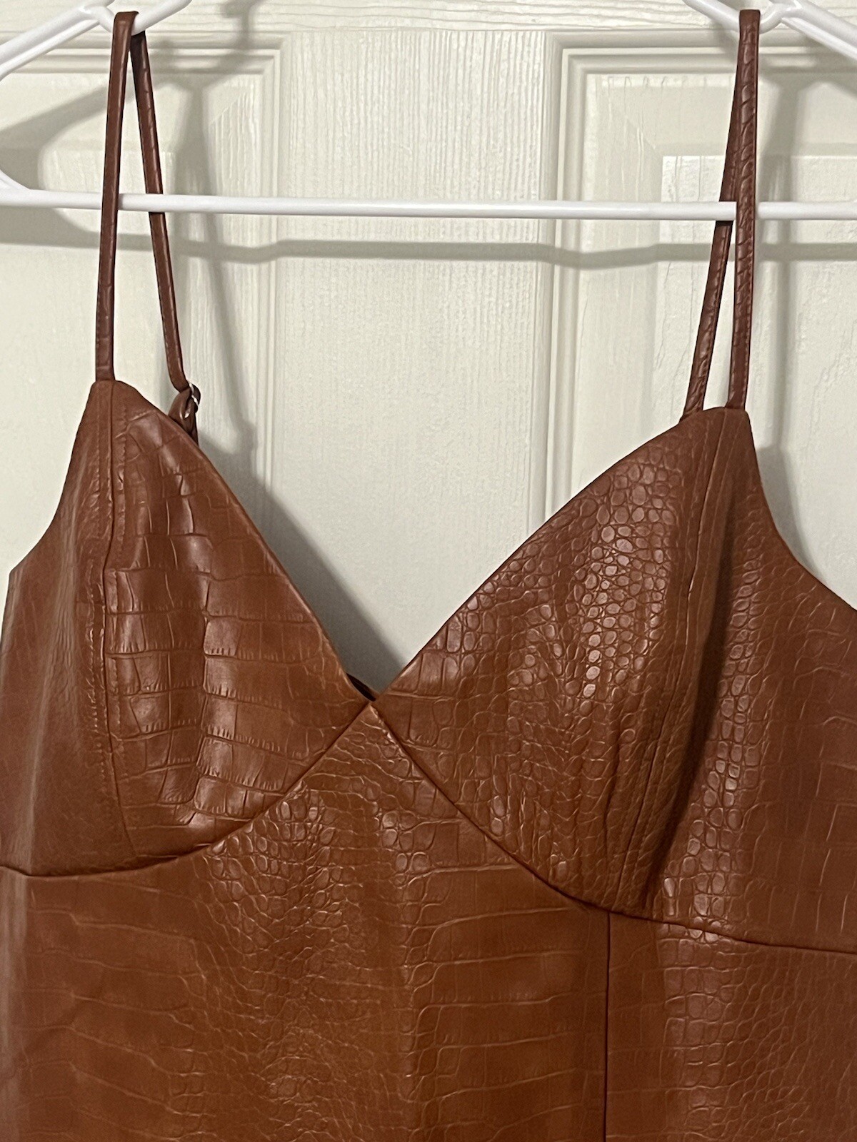 NWT Le Lis Collection Womens Camel Croc Dress w/ Adjustable Straps – Size Medium
