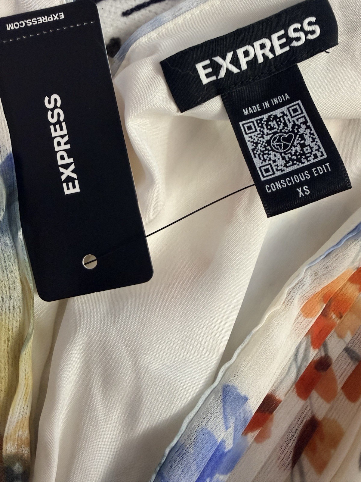 New Express Floral Pleated Maxi Dress 100% Recycled Polyester Puff Sleeve XS
