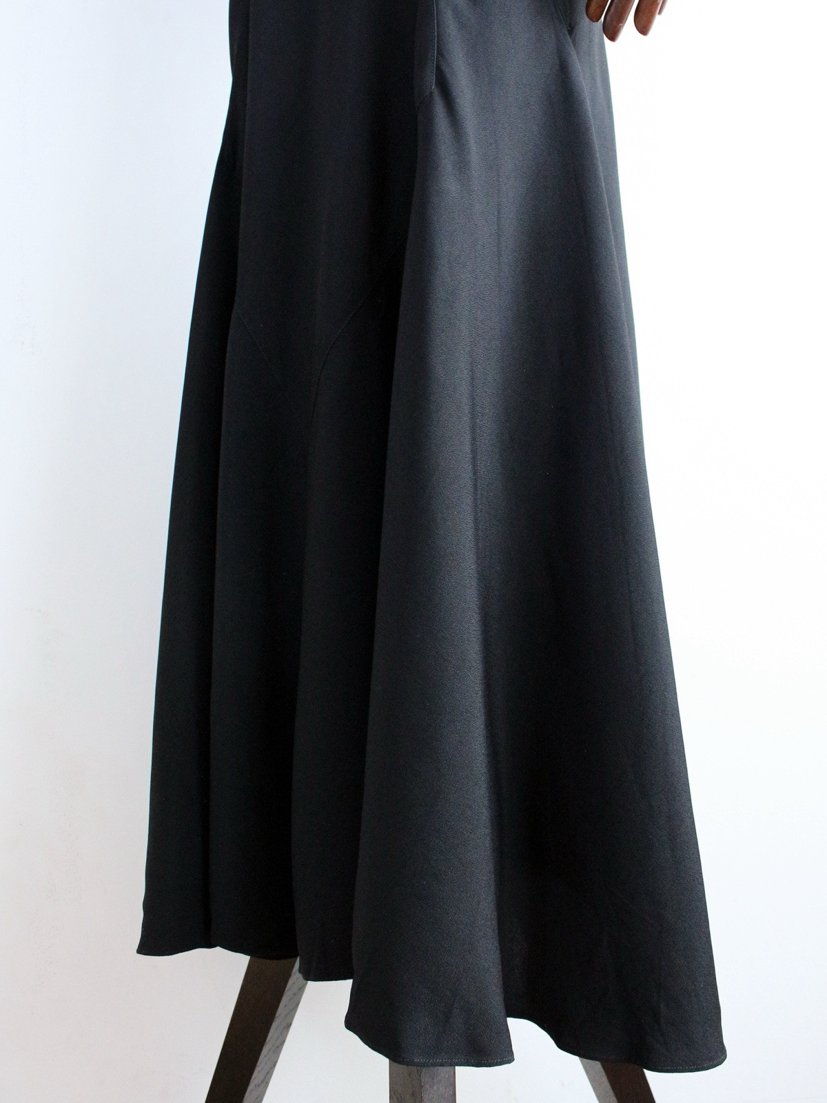 John Galliano Autumn/Winter 1988 ‘Hairclips’ Runway Black Bias Cut Crêpe Gown
