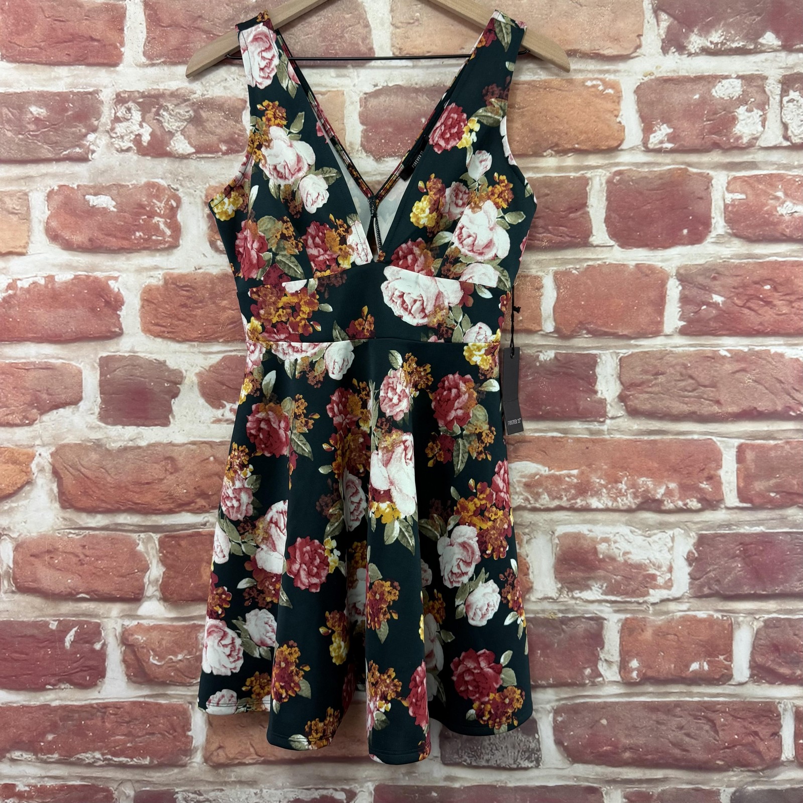 Forever 21 Dress Womens Small Multicolor Floral Fit & Flare Sleeveless Mini