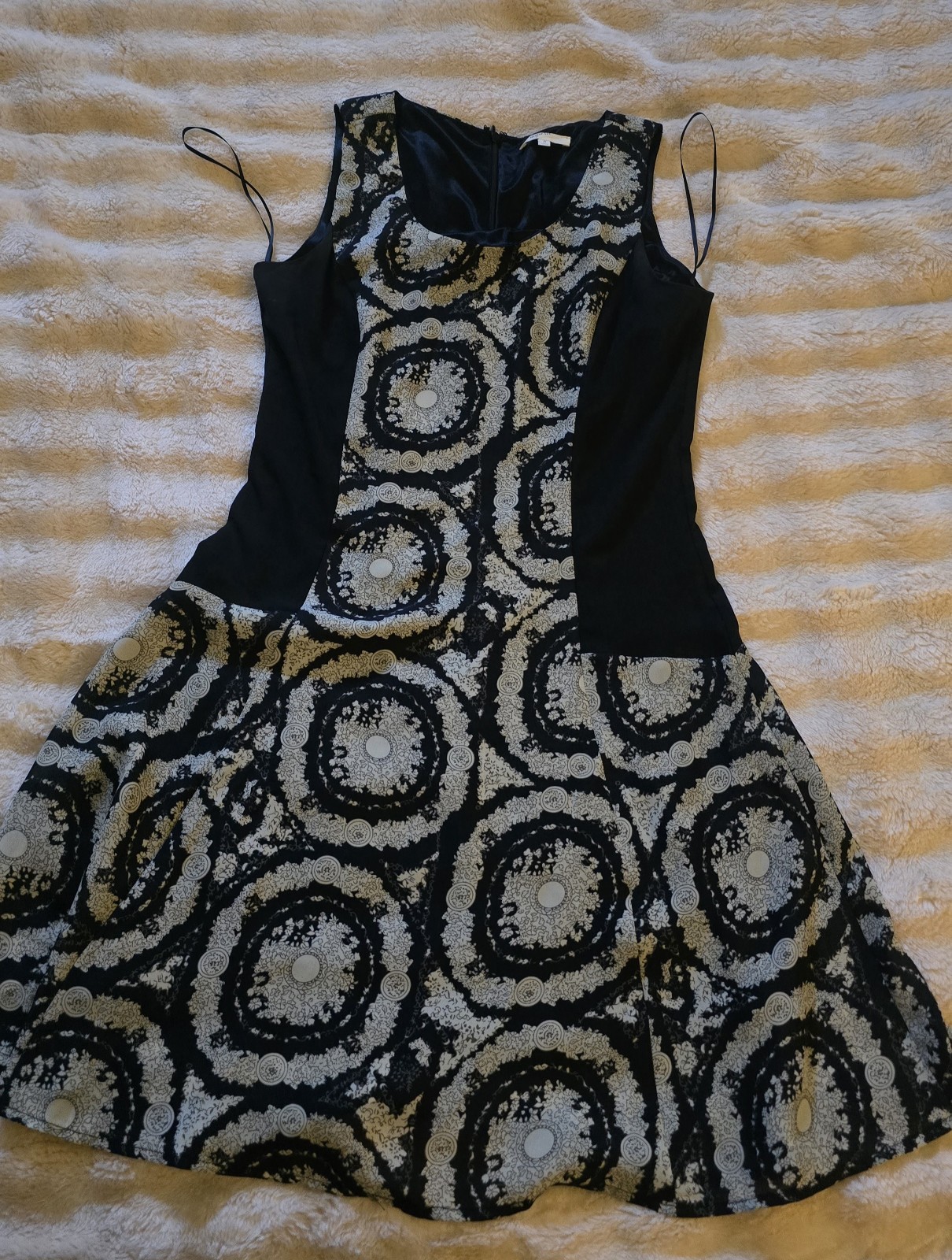 Mystree Women Sleeveless Dress, Beautiful Design, Size S, Black & Cream Color