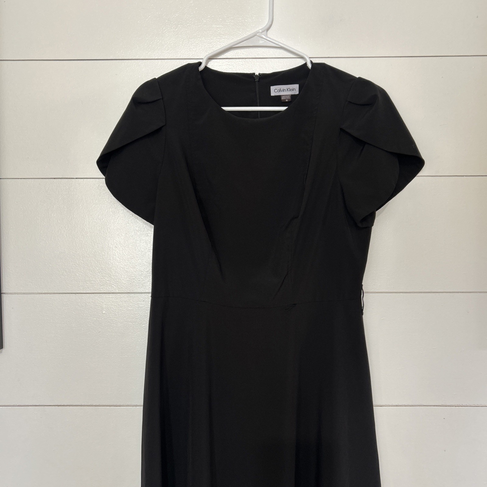 Calvin Klein Sheath Black Dress Unique Tulip Sleeve Size 10 Little Black Dress