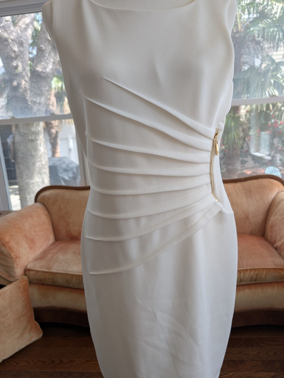 Ivanka Trump White Pleated Zipper-Trim Scuba Sheath Dress Size 10 Special Event