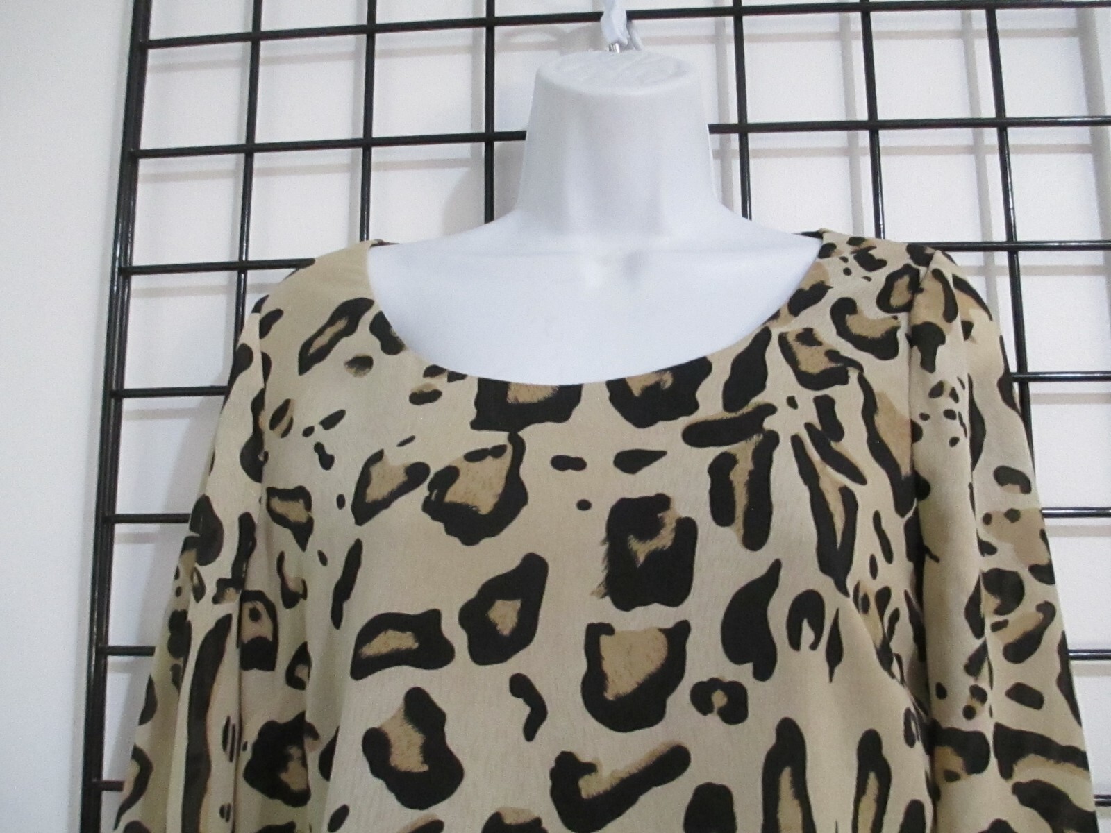 “NEW” BELLE BADGLEY MISCHKA 🌸 SIZE 10 / 38″ BUST==SHORT / SHIFT DRESS