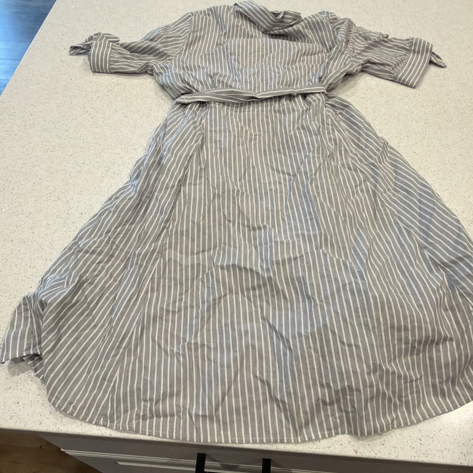 Calvin Klein Woman’s Size Medium Sun Dress Light