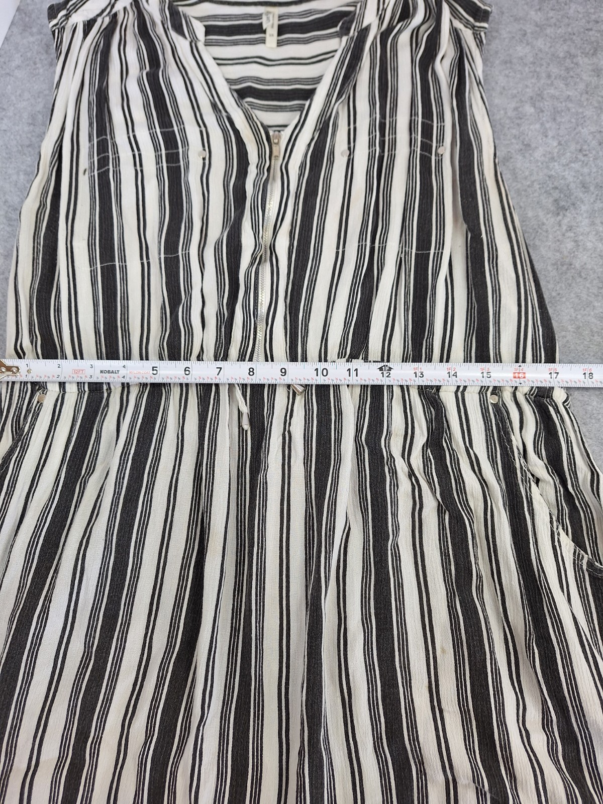 Liv 4 Truth Sleeveless 2x Blue/ White Stripes Preppy, Beach Comfort