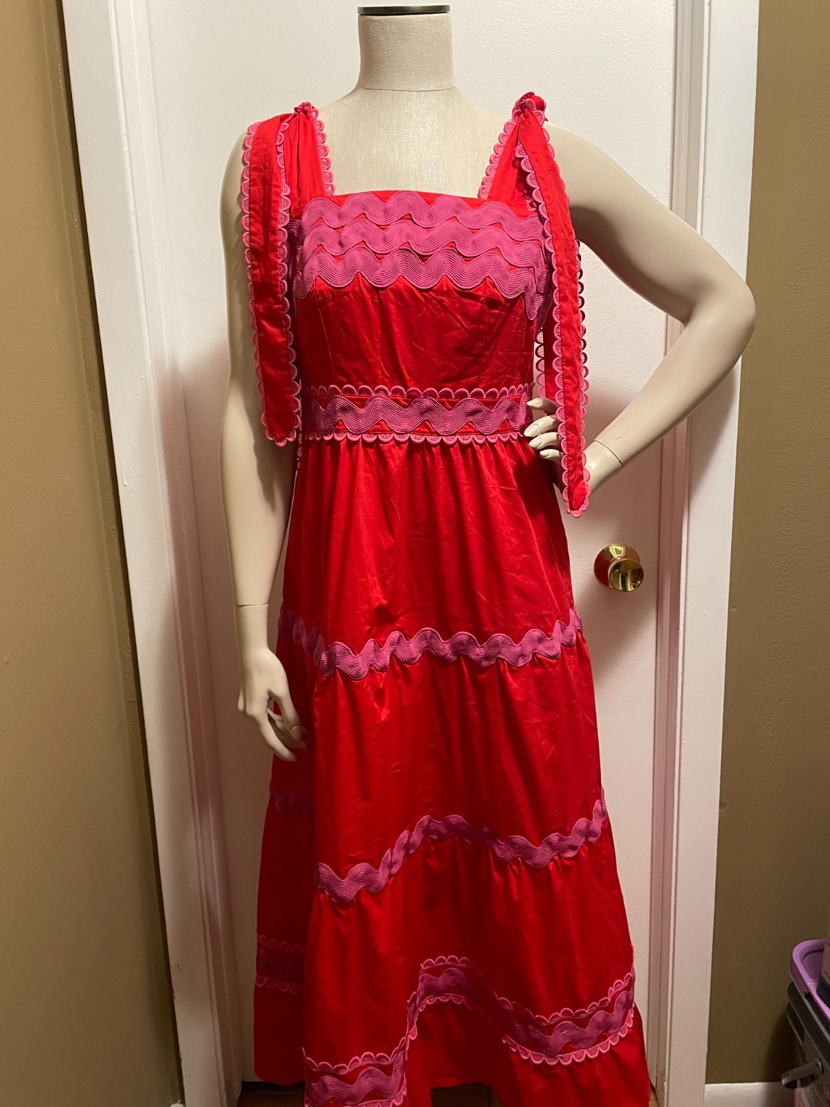 CeliaB Red & Pink “Jade” Midi-Dress Sz Large (8-10)
