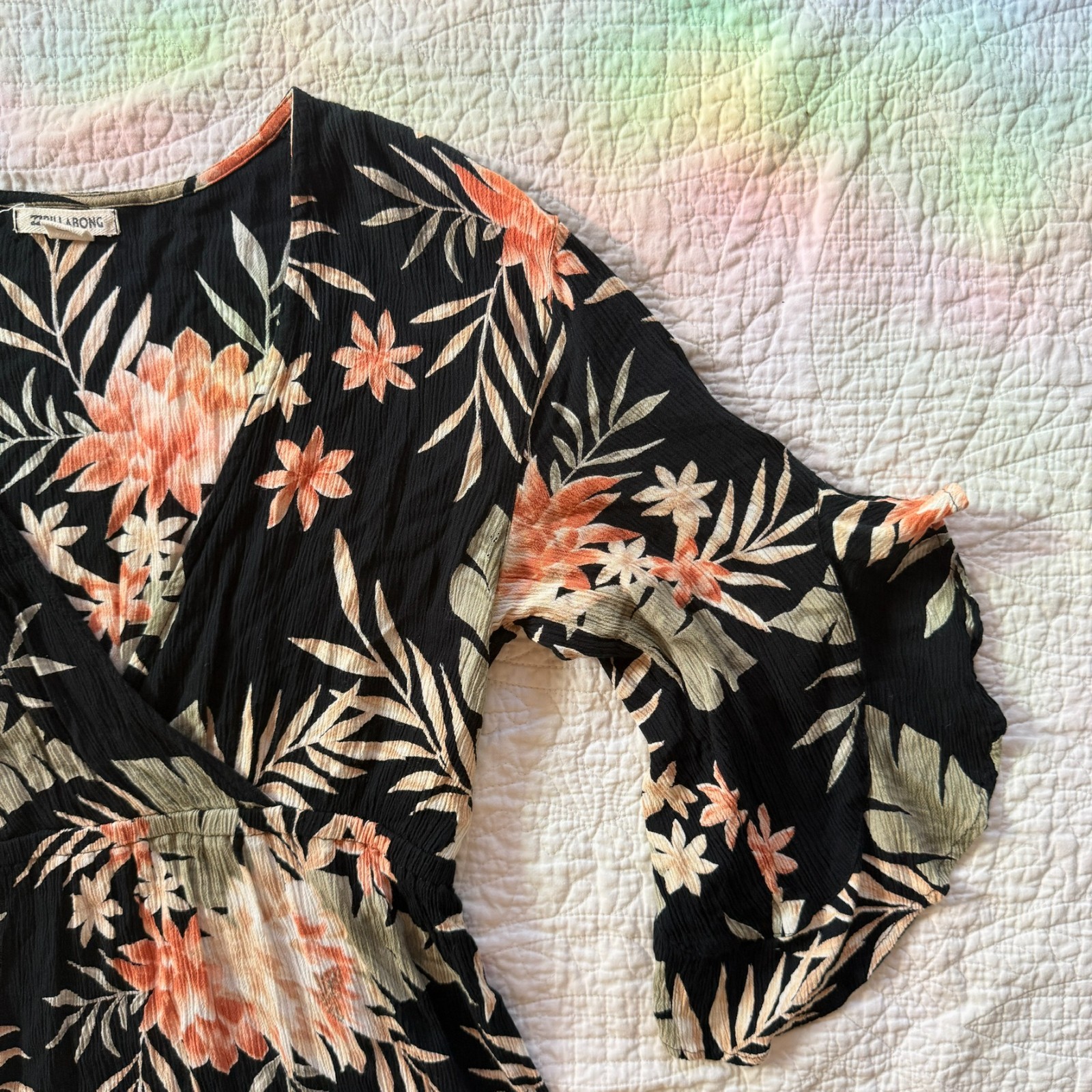 Billabong Size M Black Tropical Floral Print Mini Dress Bell Sleeves Whimsigoth
