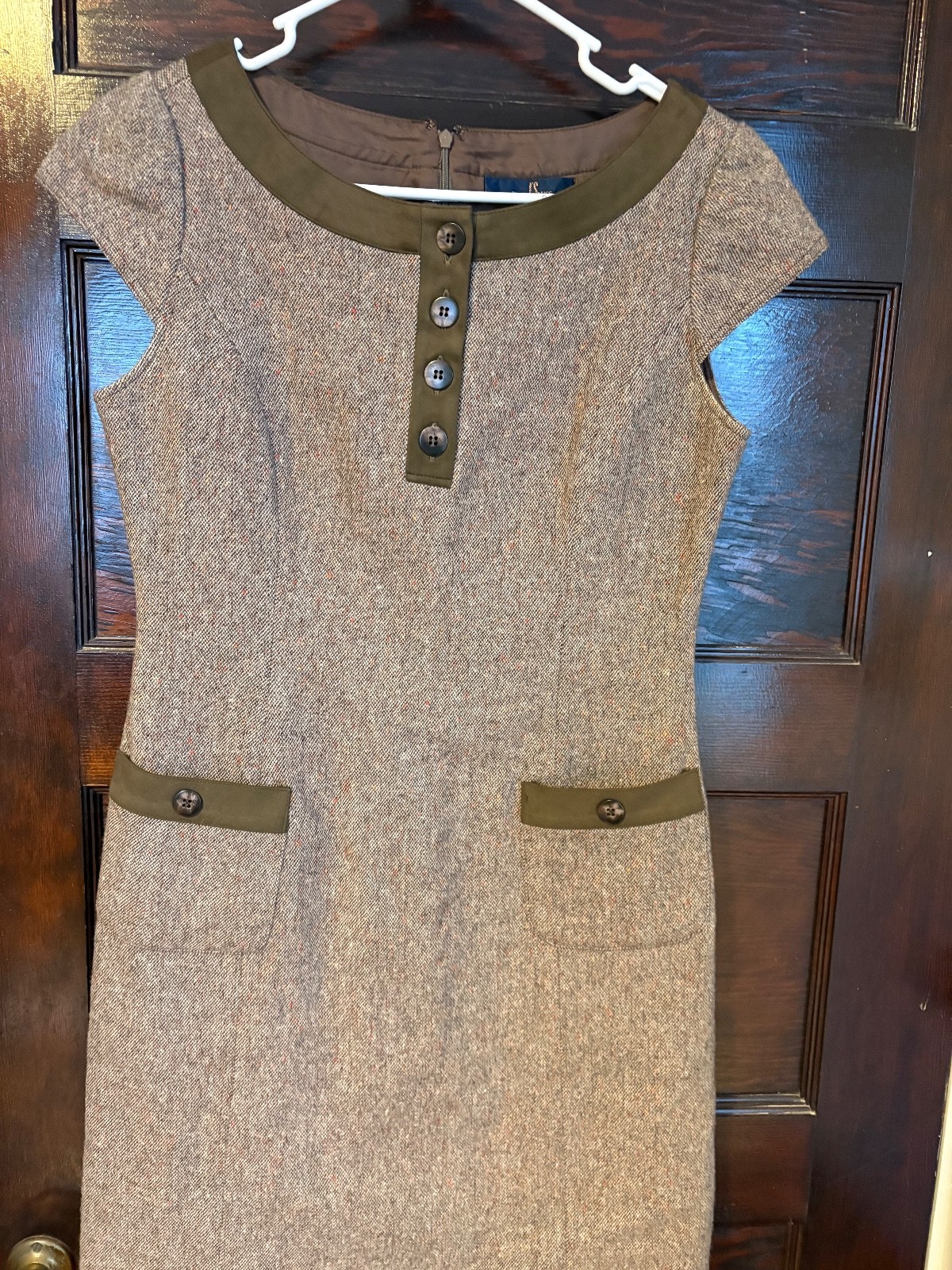 Beautiful and soft shift dress, EUR30 with front pockets and zipper in the back