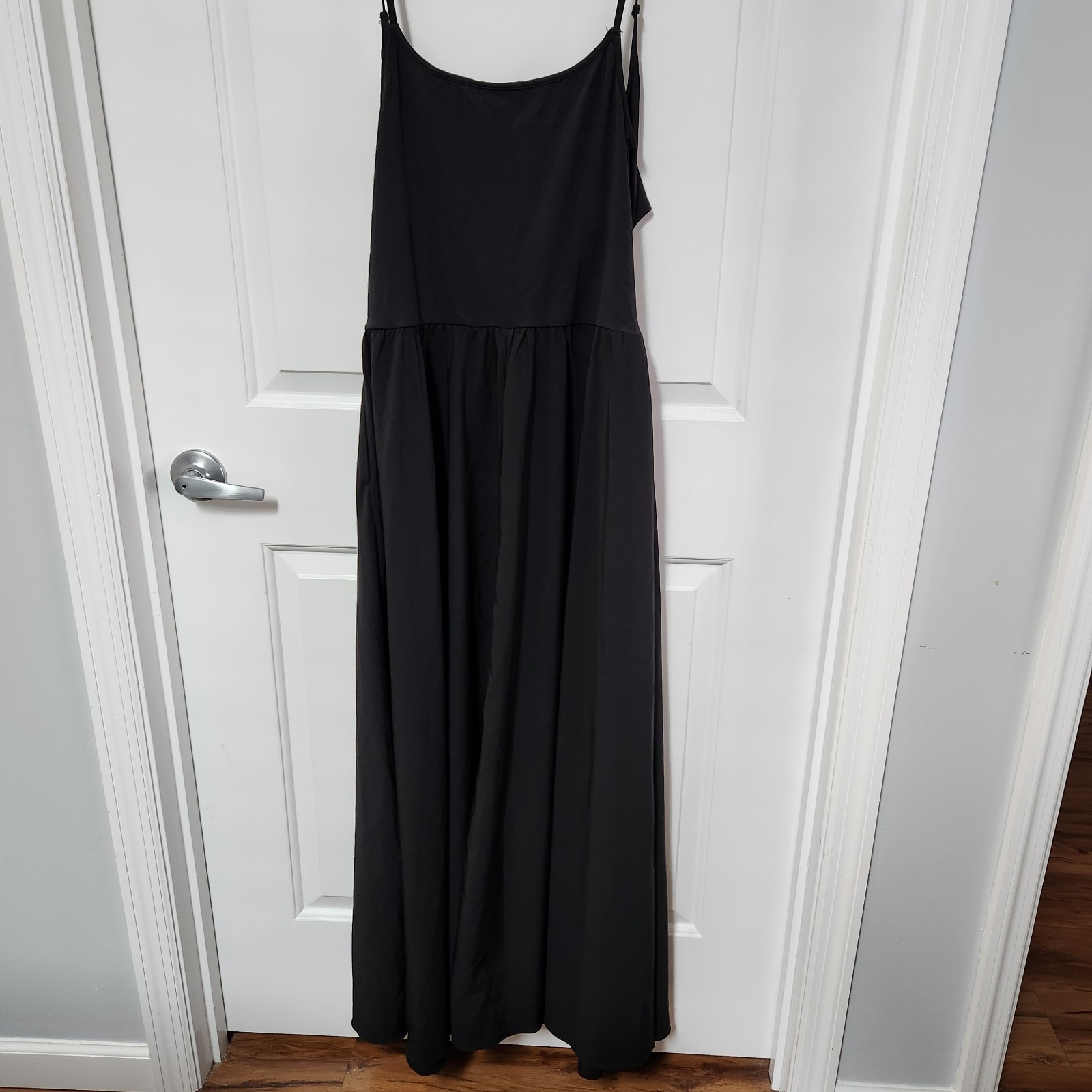 Halara Breezeful Backless Side Pocket Flowy Flare Maxi Black Dress Sz Large