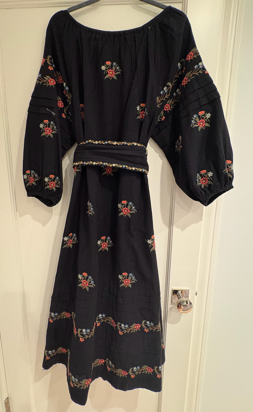 The GREAT Black Floral Embroidered Cotton Linen Peasant Midi Dress Sz 2 Belted