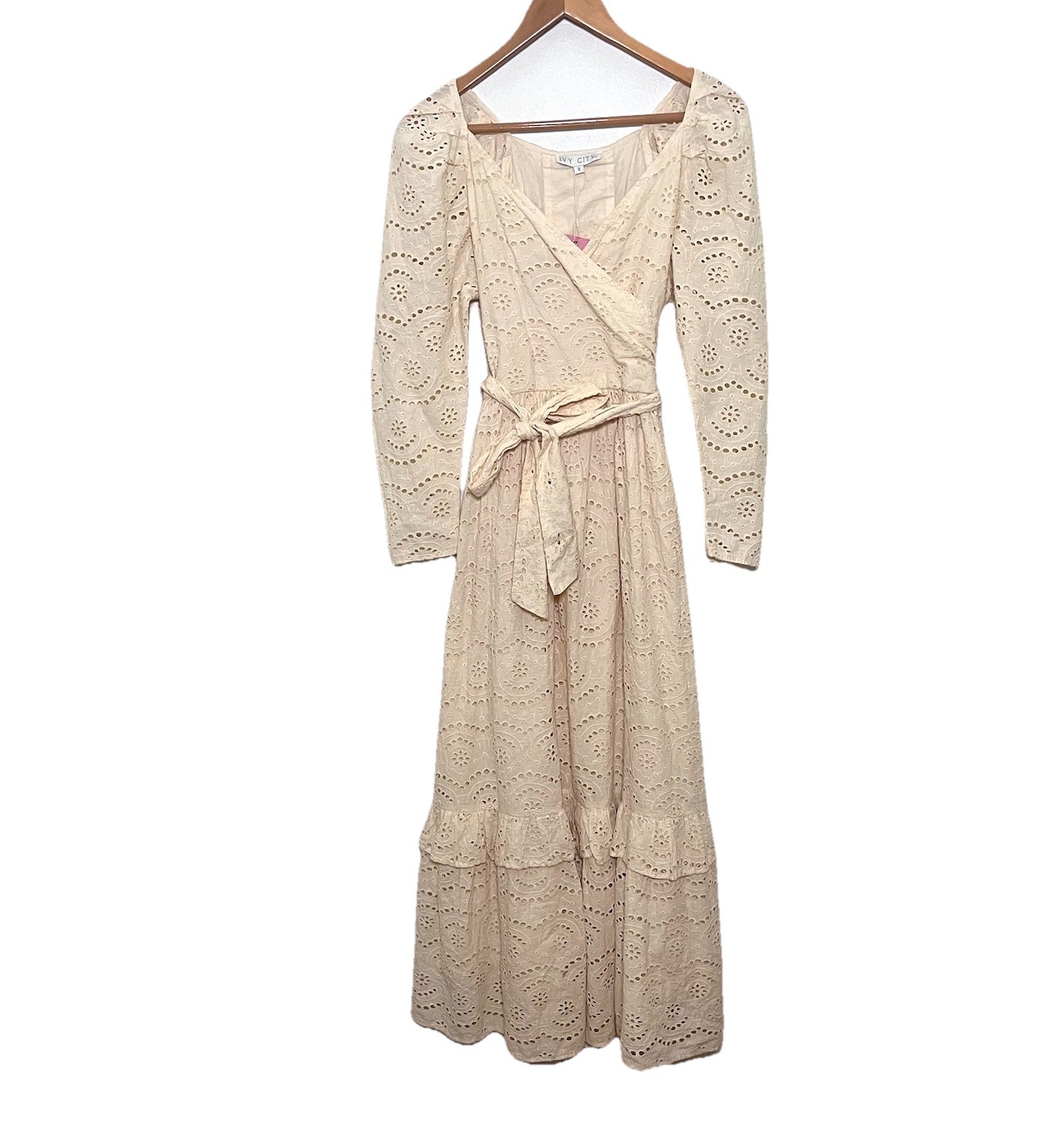 Ivy City Co Ava Dress Size Small Cream Eyelet Lace Maxi Long Sleeve Boho Bridal