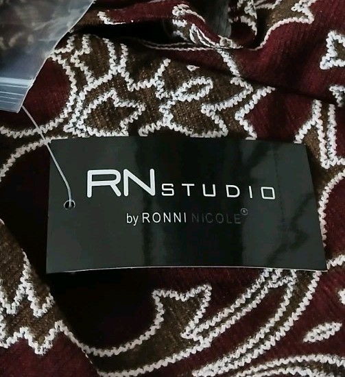 RN Studio Ronni Nicole Dress Small Damask Print Bell Sleeve Keyhole Knit NWT $74