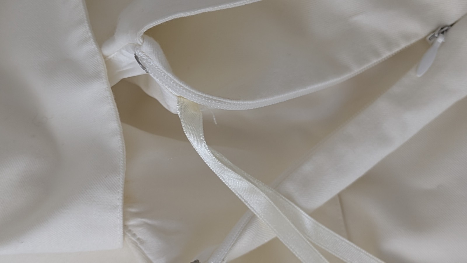 Ted Baker Sleeveless Cream Dress UK3 -E15