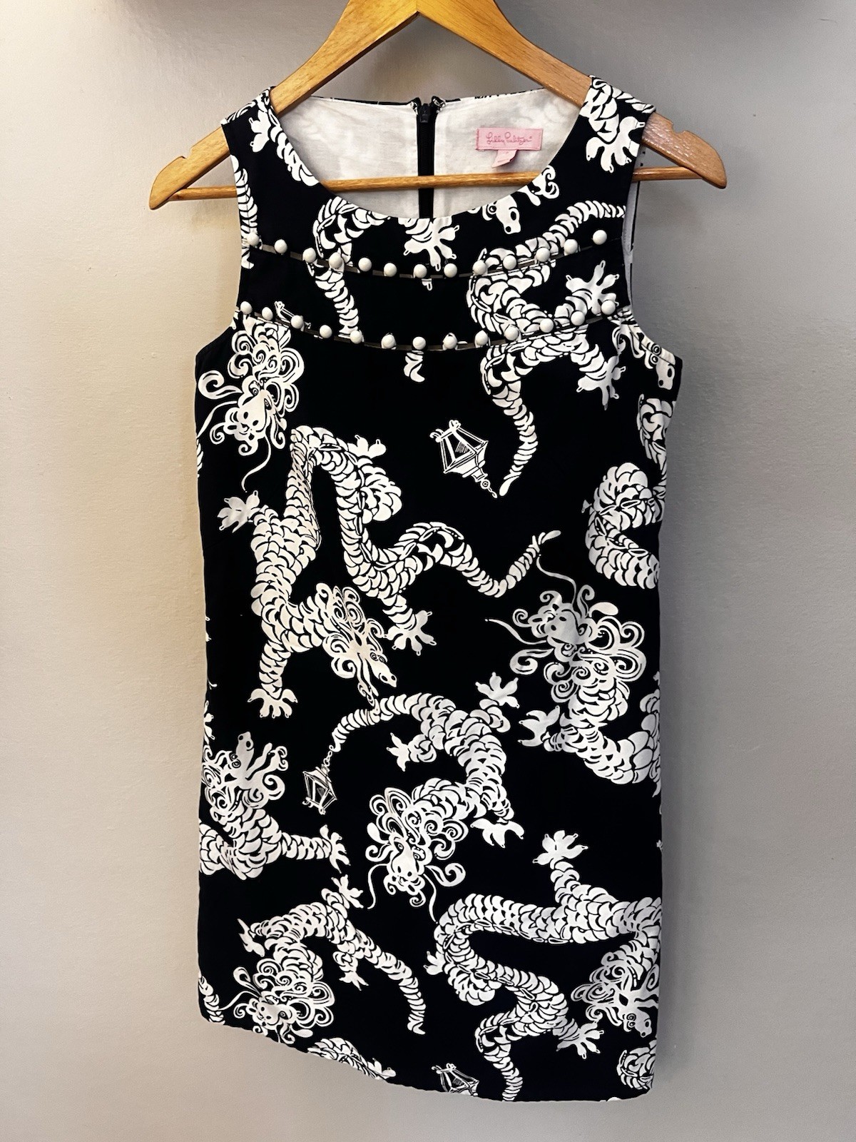 LILLY PULITZER Women Size 0 Dress Sleeveless Pencil Straight Blue Dragon Mini