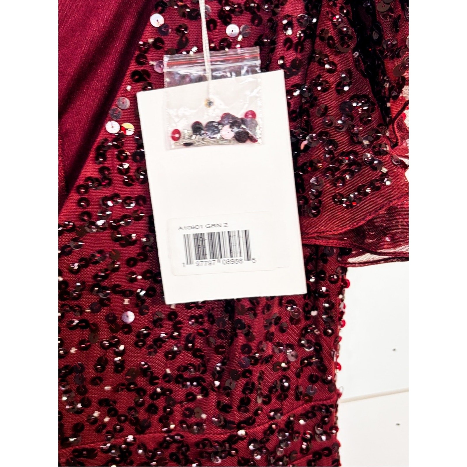 Mac Duggal 10801 Garnet Sequin Flutter Sleeve Midi Dress, NEW, Size 2 MSRP $398