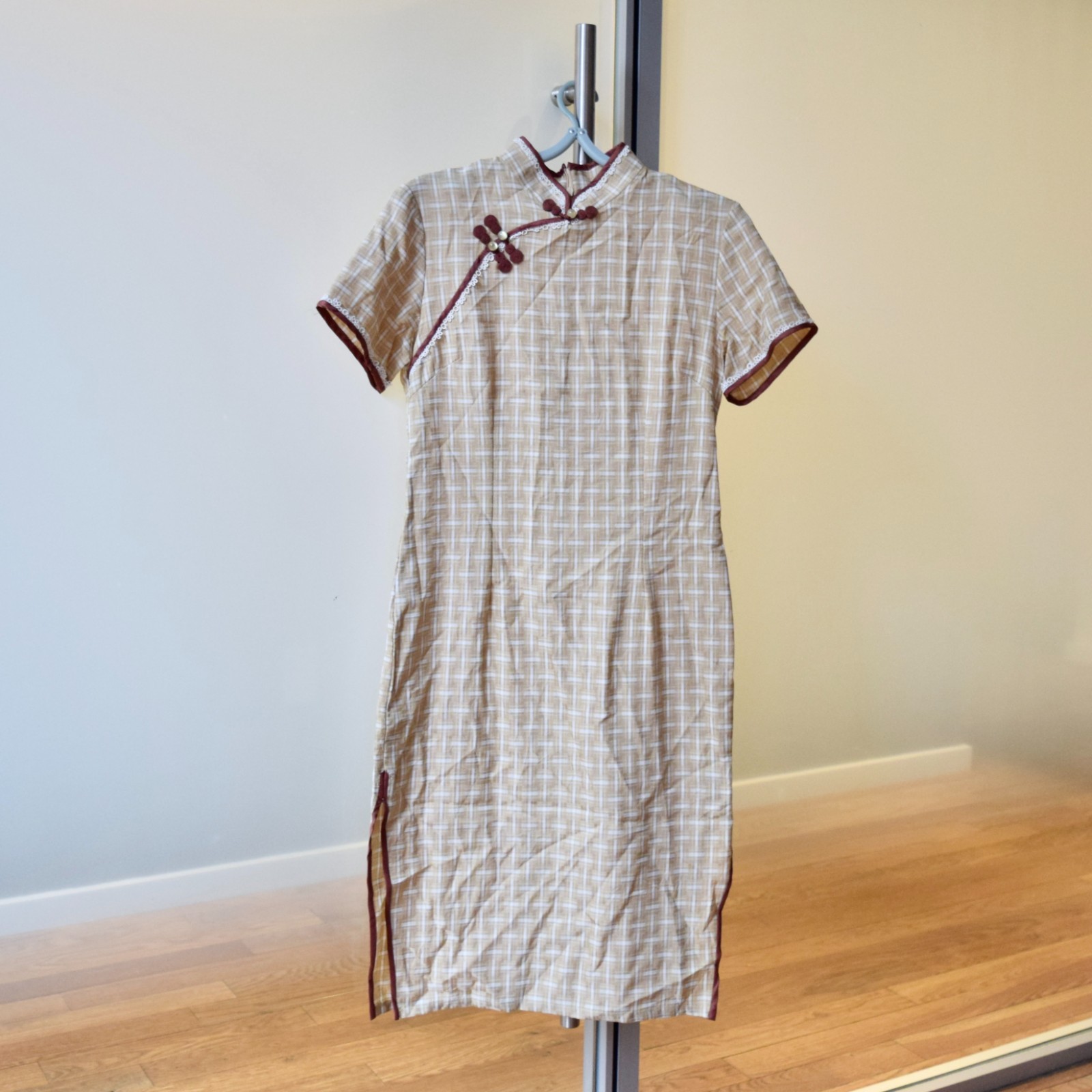 Khaki White Plaid Qipao Dress – Chinese Traditional Cheongsam