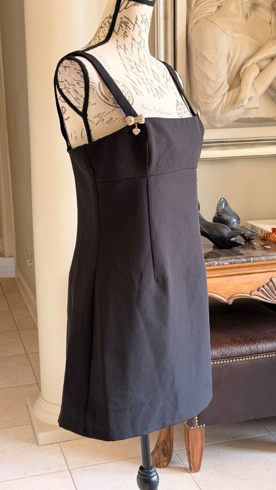NWT AQUA Bloomingdale’s Black Scuba Crepe Rhinestone Bow Mini Dress Size Medium
