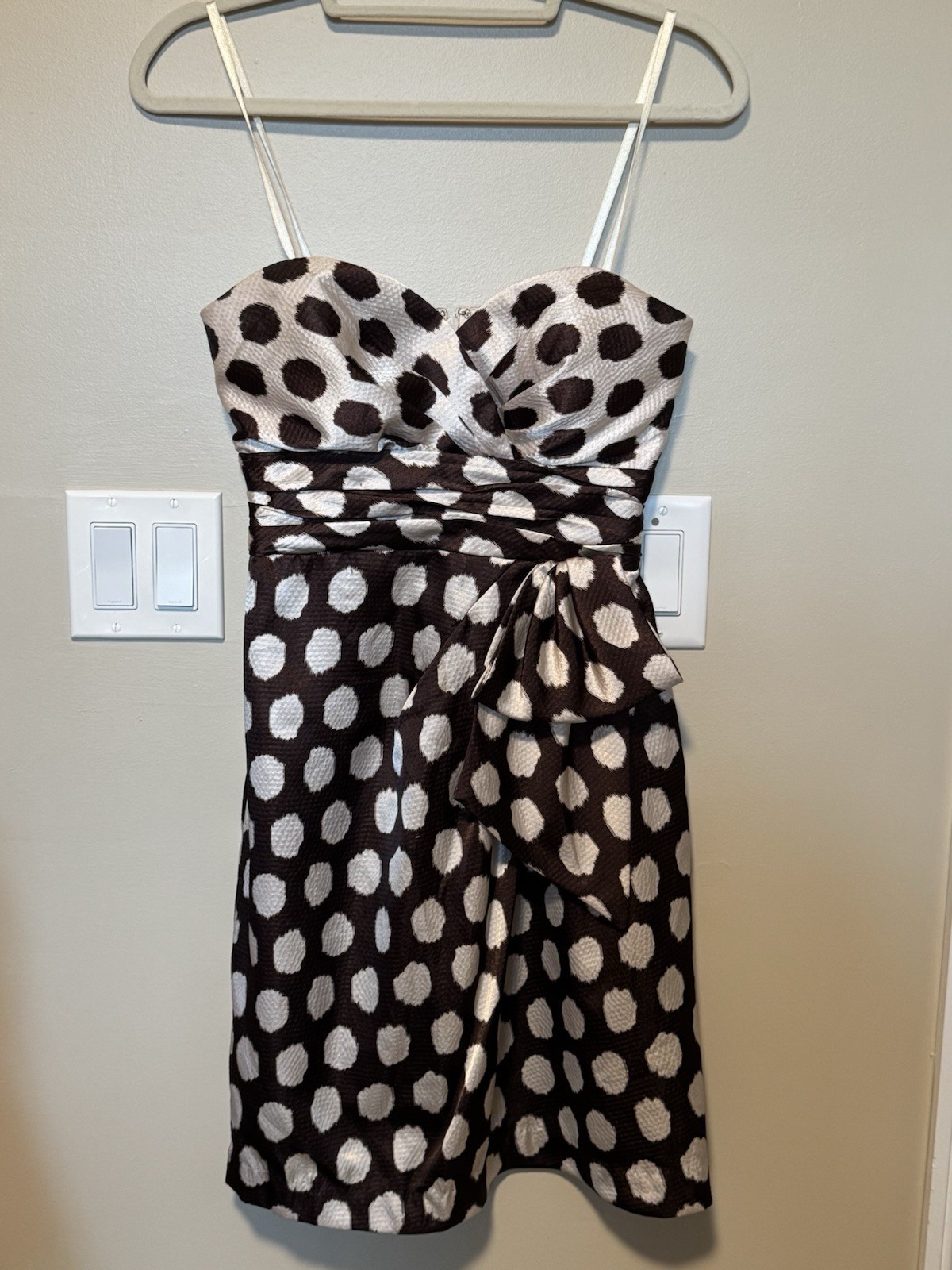 Max and Cleo black/white polka dot sweetheart bow sheath dress 2 knee length