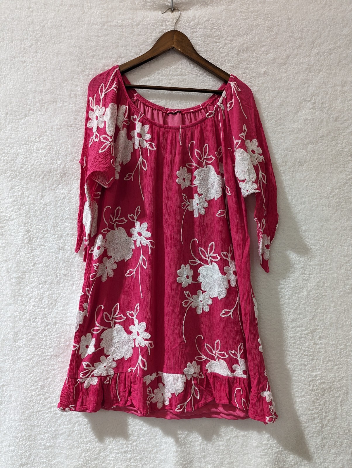 LIV Anthropologie Boho Peasant Dress Embroidered Floral Fuchsia M/L Tagless