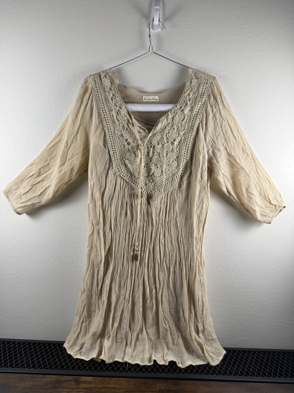 Indigo Rose Cream Boho Lace Tunic Dress Crinkle Peasant V Neck 3/4 Sleeve M