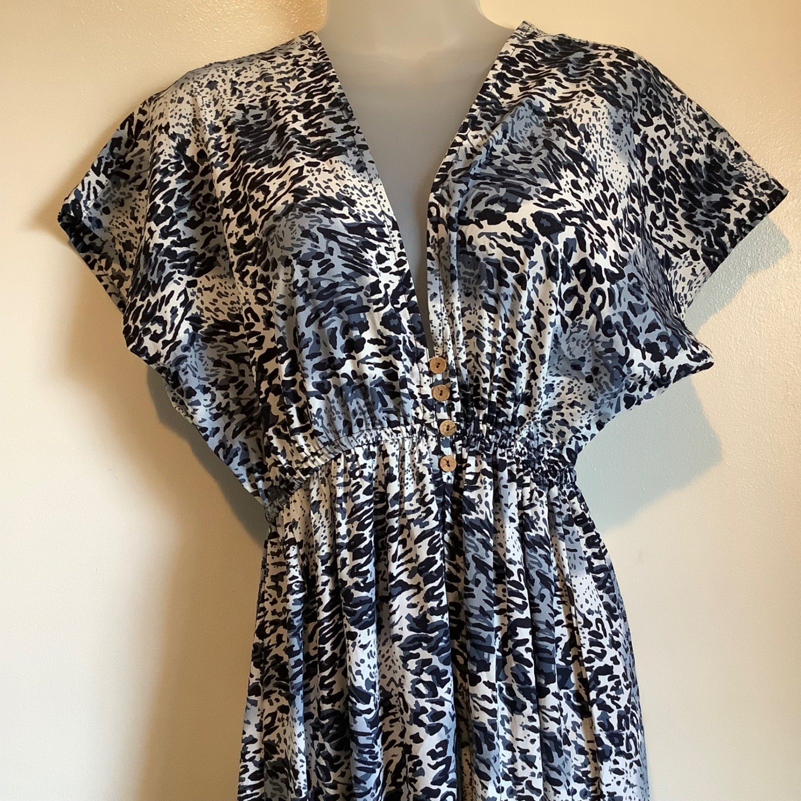 Kendall + Kylie Blue Animal Print Maxi Dress V-Neck Elastic Waist Small NEW