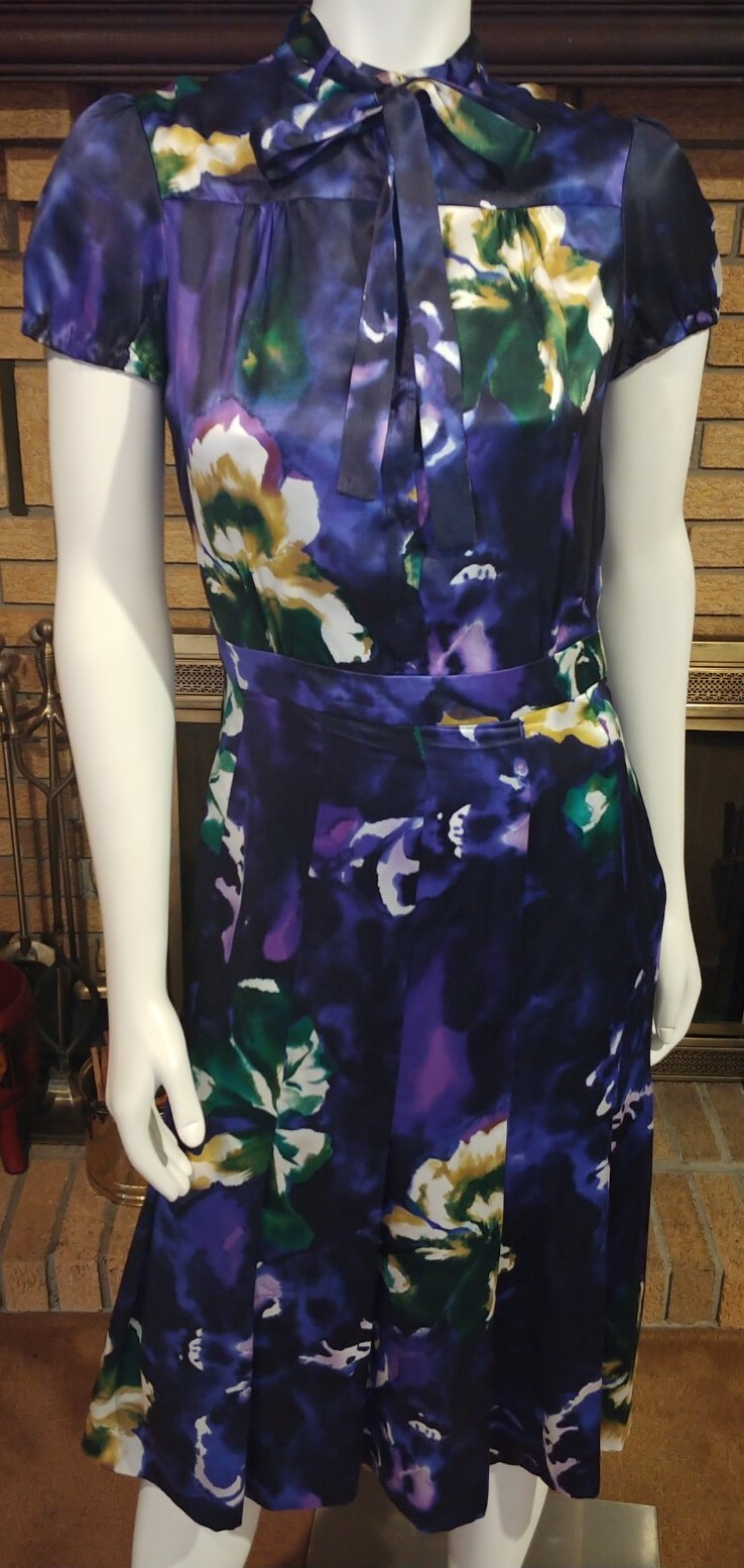 Tuleh Silk Navy Purple Multi Floral Print Neck Tie Pleat Hem Dress Size 6