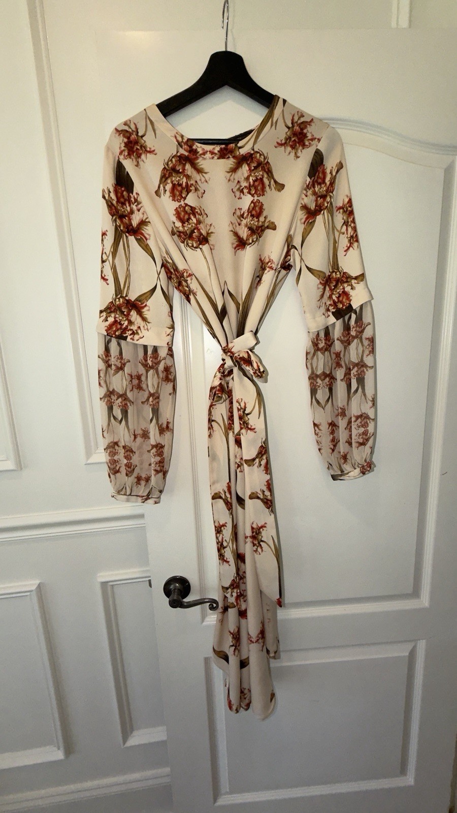 BCBGMAXAZRIA Floral Belted Maxi Dress Balloon Sleeve Beige Red Brown L