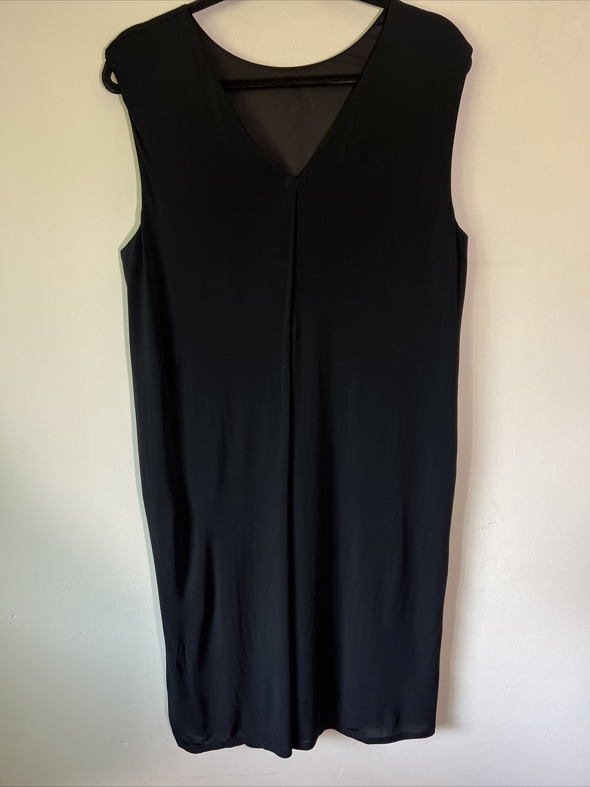 Helmut Lang Black Sleeveless Stretch Jersey V-Back Pullover Shift Dress Large