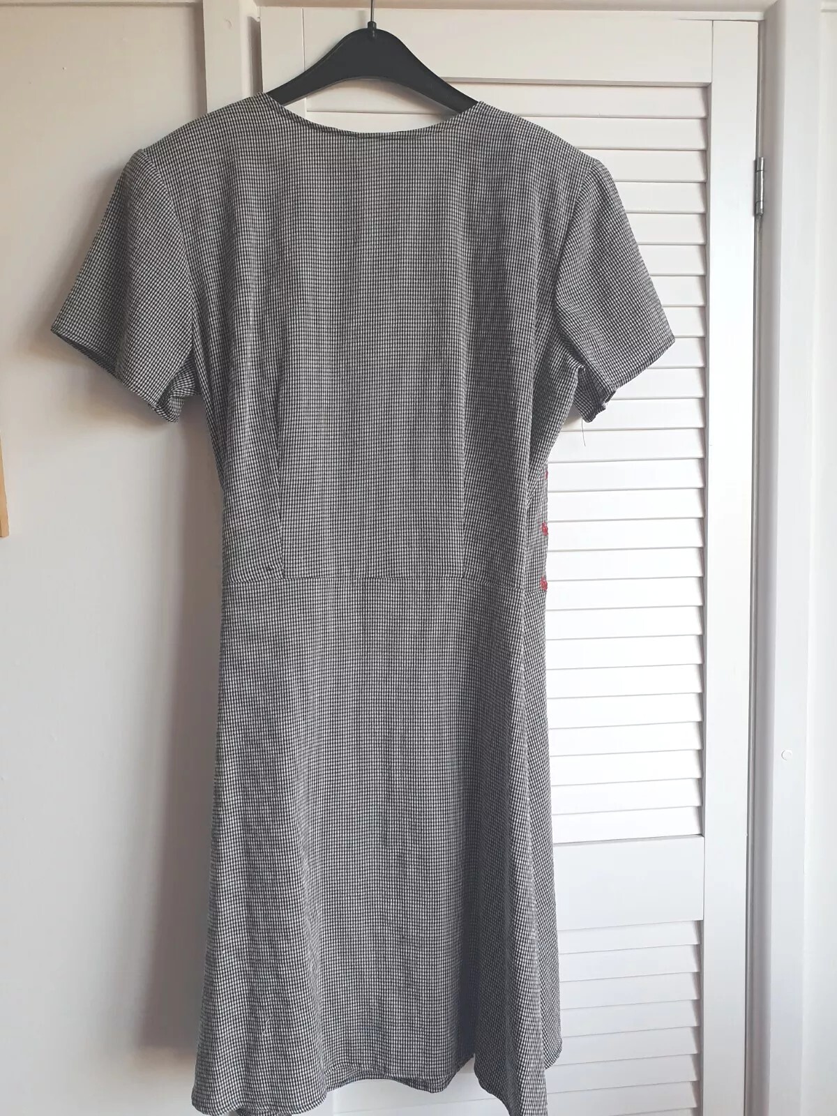 INTER ELEMENTS Los Angeles Black and White Surfer Girl Wrap Dress size M – 12