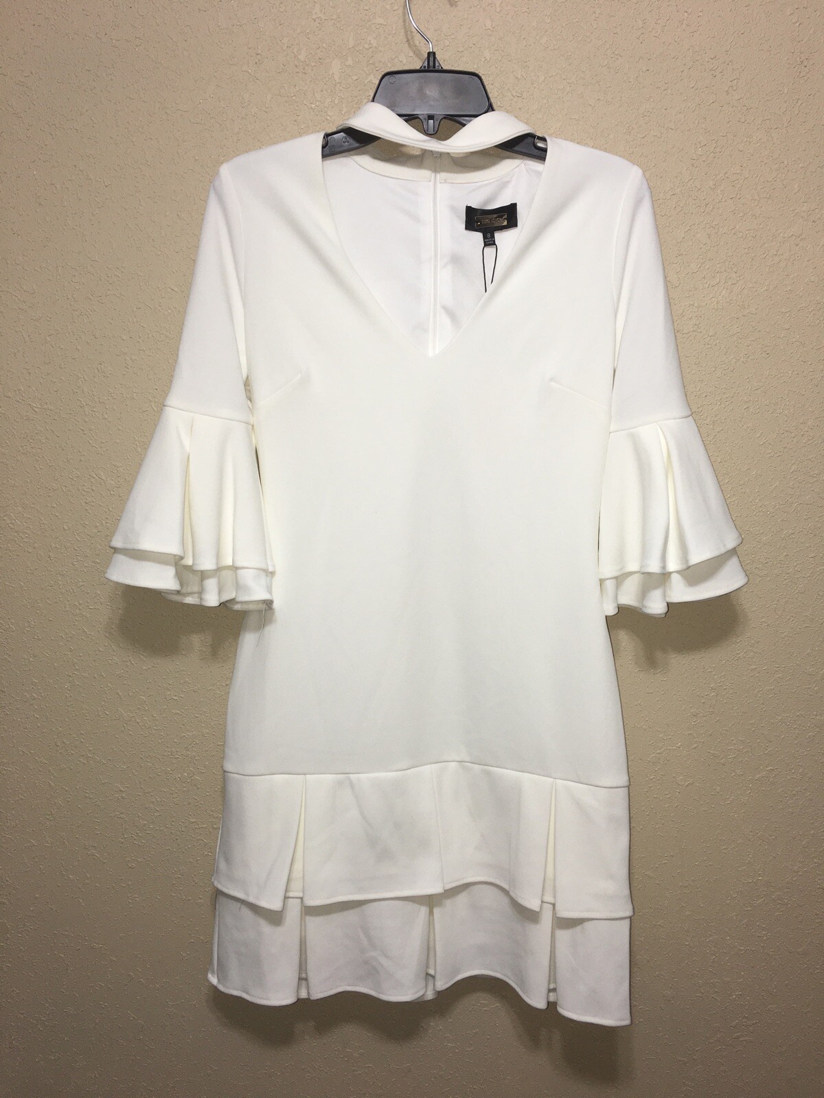 Alexia Admor Keyhole Ruffle Pleated Dress OFF White Boston Proper SZ 8 NEW