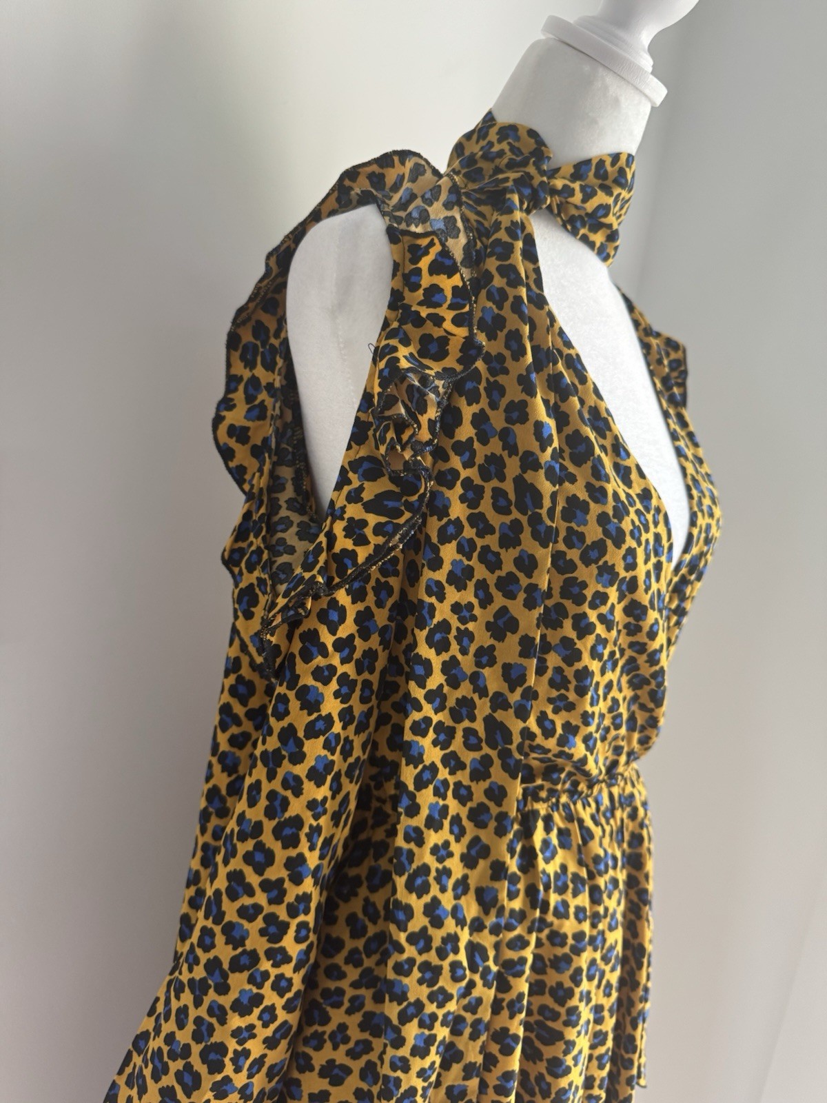 Akira Forever Lusting Yellow Leopard Maxi Dress Tie Neck Women’s Small NEW