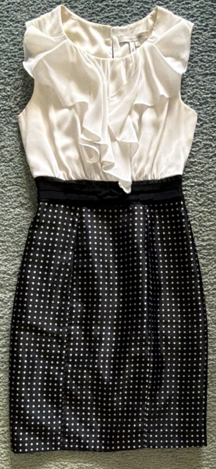 STAINED/SNAG MaxandCleo Womens Sz 2 Black White Polka Dot Ruffle Sheath Chiffon