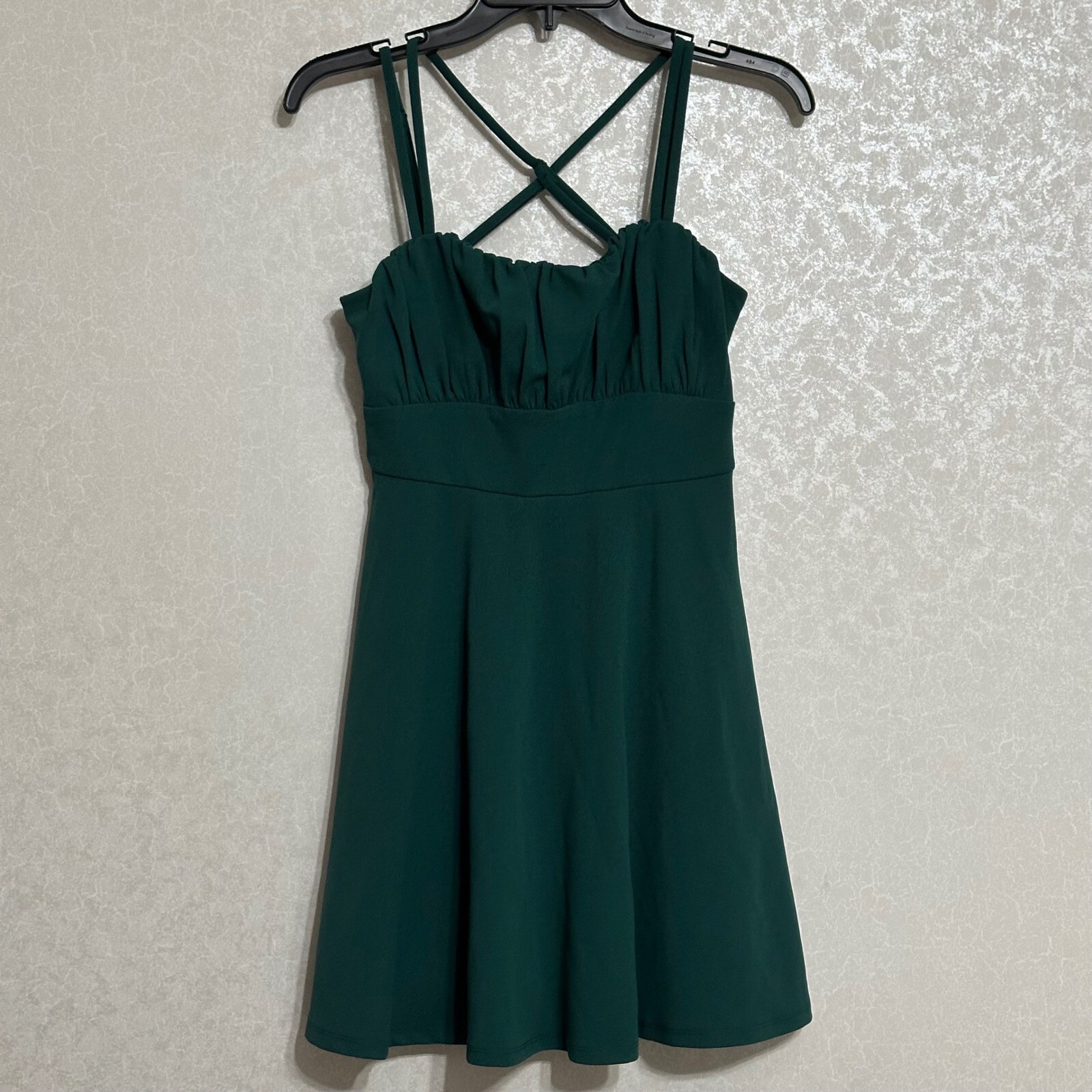 Mi Ami for Francesca’s Solid Green Jenny Strappy Cross Over Mini Dress Lined S