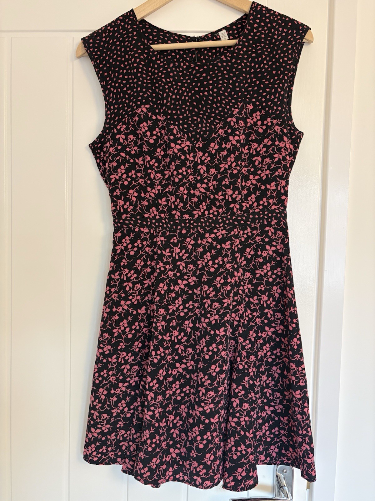 Black Pink Floral Skater Dress Size S Fit Flare Sleeveless Wedding Guest