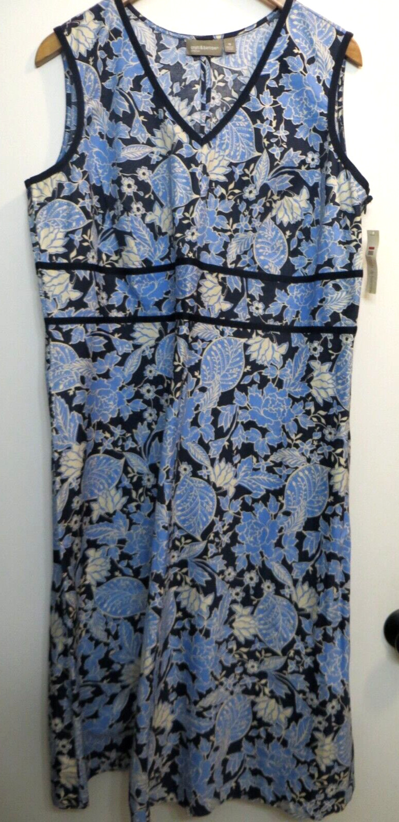 NWT Croft & Barrow Dress Womens 18 Blue Floral Batik Sleeveless V Neck Midi
