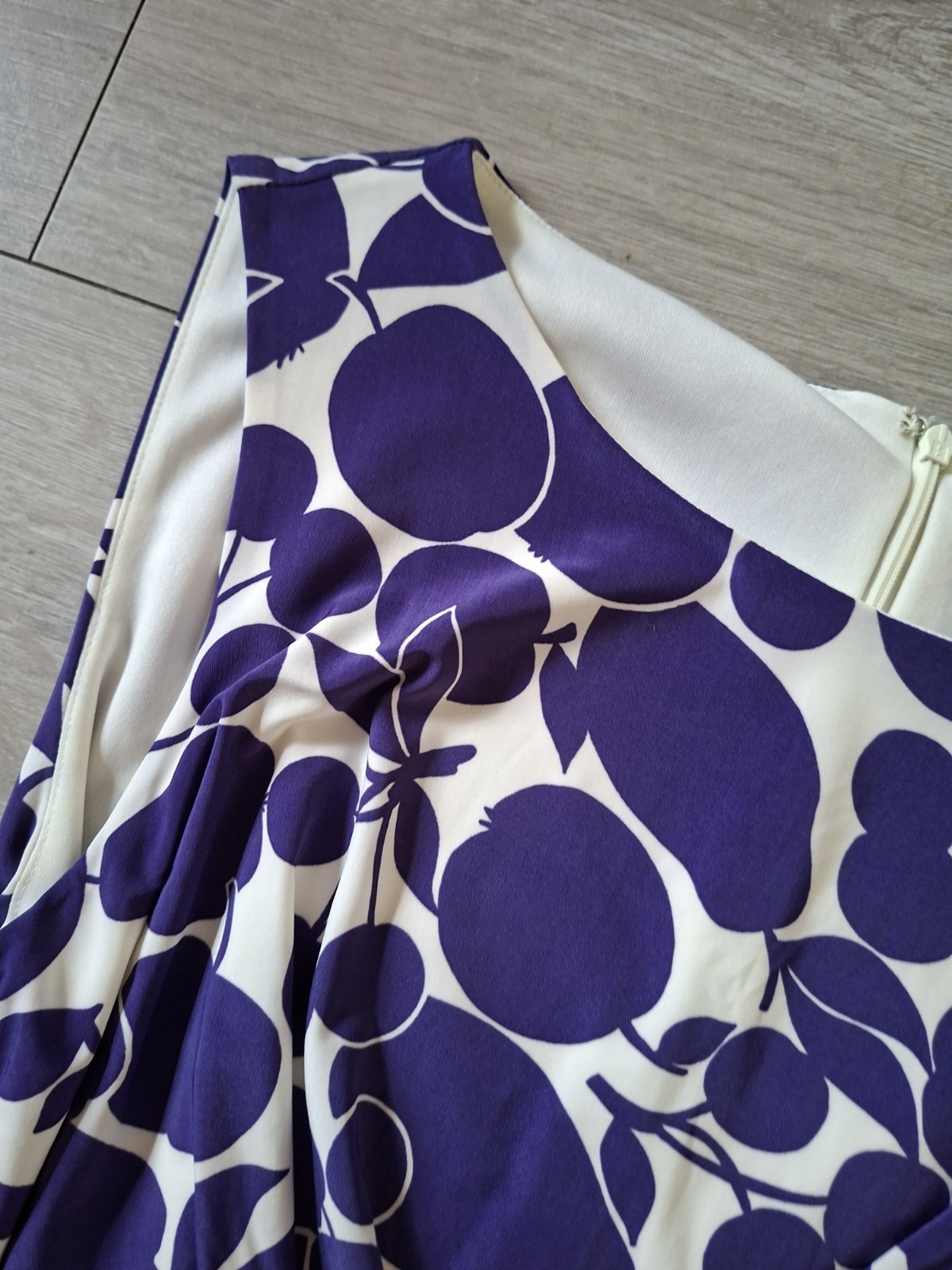 Phase Eight White & Purple Fruit Print Bodycon Dress Shift Ruched Wiggle UK14