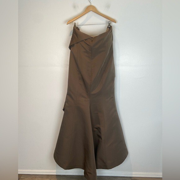 Carolina Herrera Strapless Silk Faille Gown Size 20 Color Brown Build Up Corset