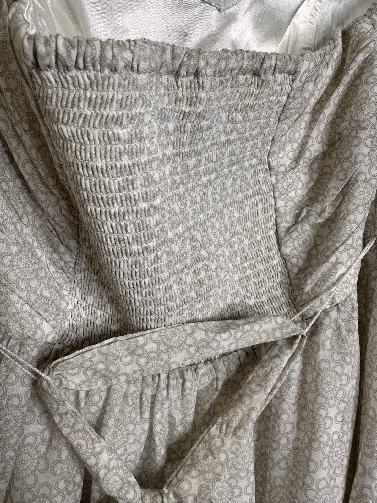Express NEW Size 12 Strapless/Straps Sweetheart Neckline Mini Dress White Taupe