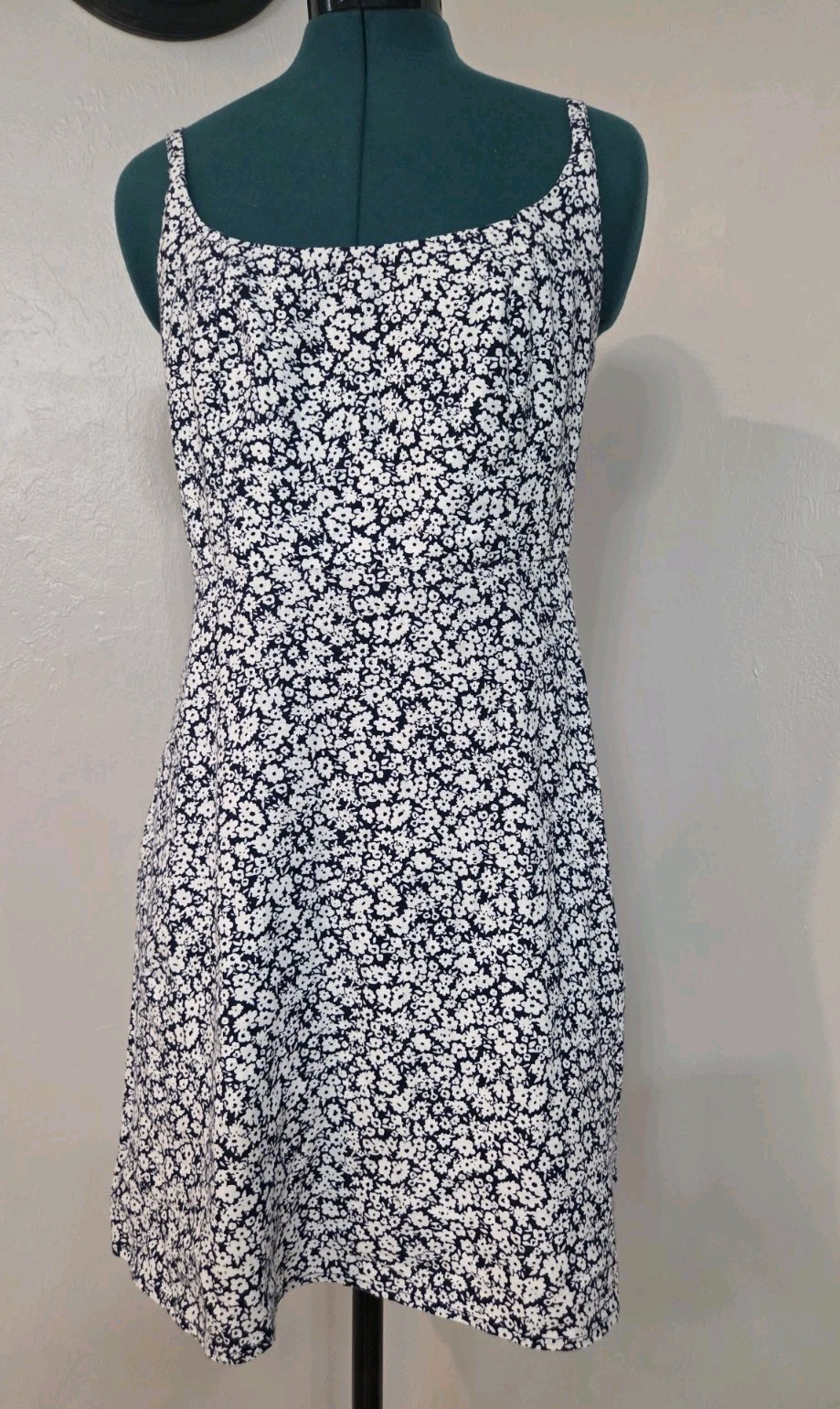 Old Navy Women’s S Blue And White Floral Square-ish Neck A-Line Sundress